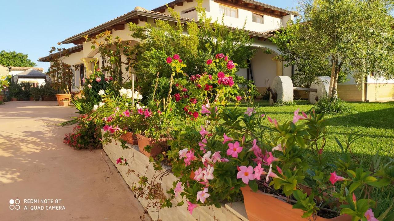 Bed and Breakfast I Giganti à Riola Sardo Extérieur photo
