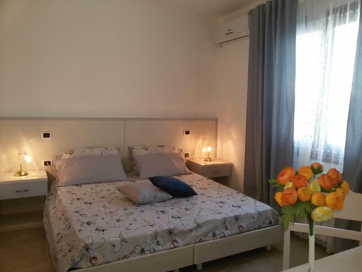 Bed and Breakfast I Giganti à Riola Sardo Extérieur photo