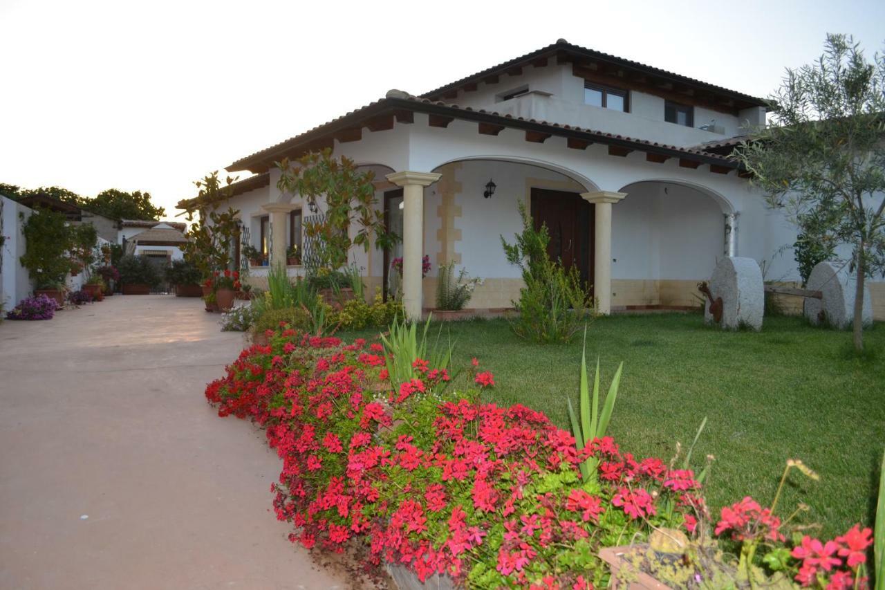 Bed and Breakfast I Giganti à Riola Sardo Extérieur photo